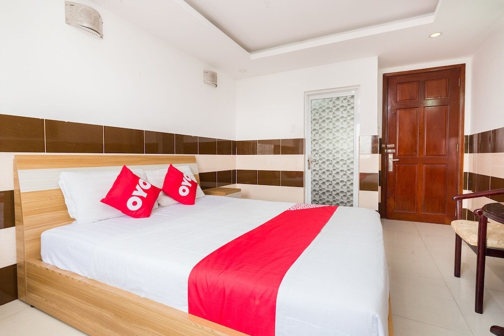Фото Oyo 560 Le Ngan Phung Hotel