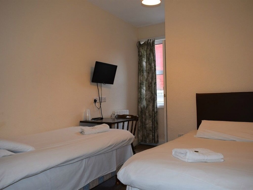 Фото Charlies Hotel