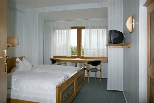 Гостиница Landhotel Gasthof Am Berg