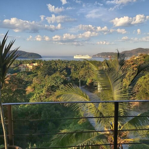 Гостиница Casa Arcoiris Zihuatanejo в Сиуатанехо