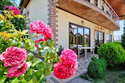 Внешний вид отеля Распутин в Мостовском, фото 3