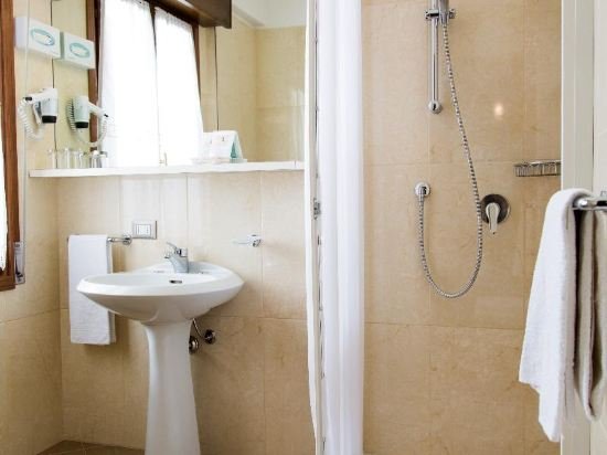 Фото Hotel Diana