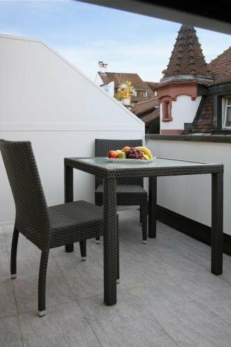 Гостиница Apartmenthaus Zum Trillen Basel City Center в Базеле
