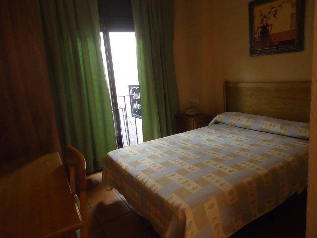 Фото Hostal Infantes