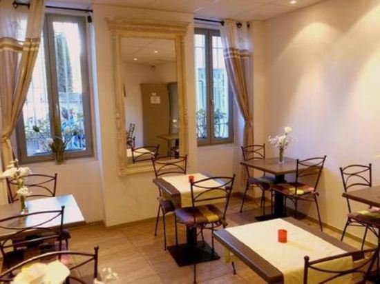 Фото Hôtel Les Corps Saints