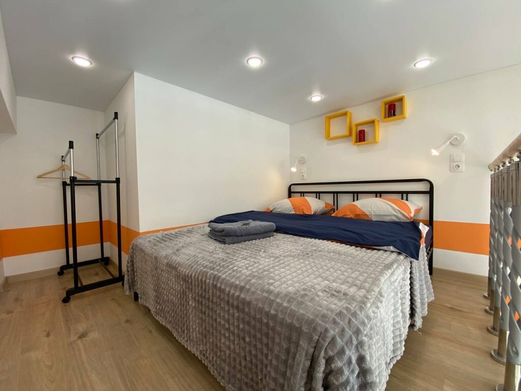 Alojamiento en alquiler diario Klassnaya Studiya Na Dmitrovkom Shosse 81 Apartments, , foto