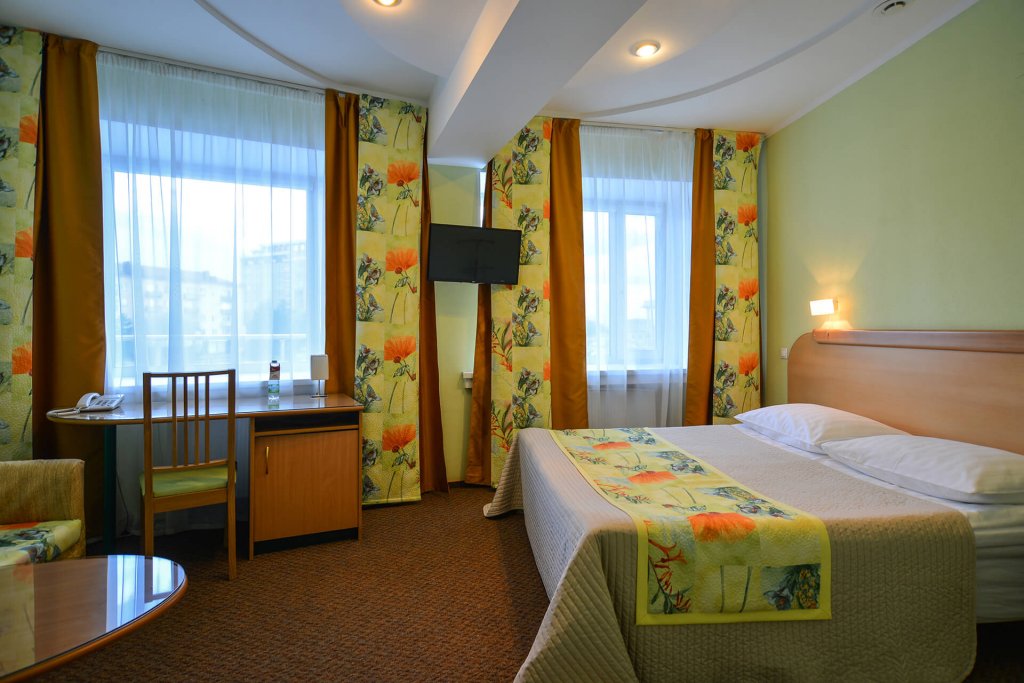 Фото Маяк, корпус Омь