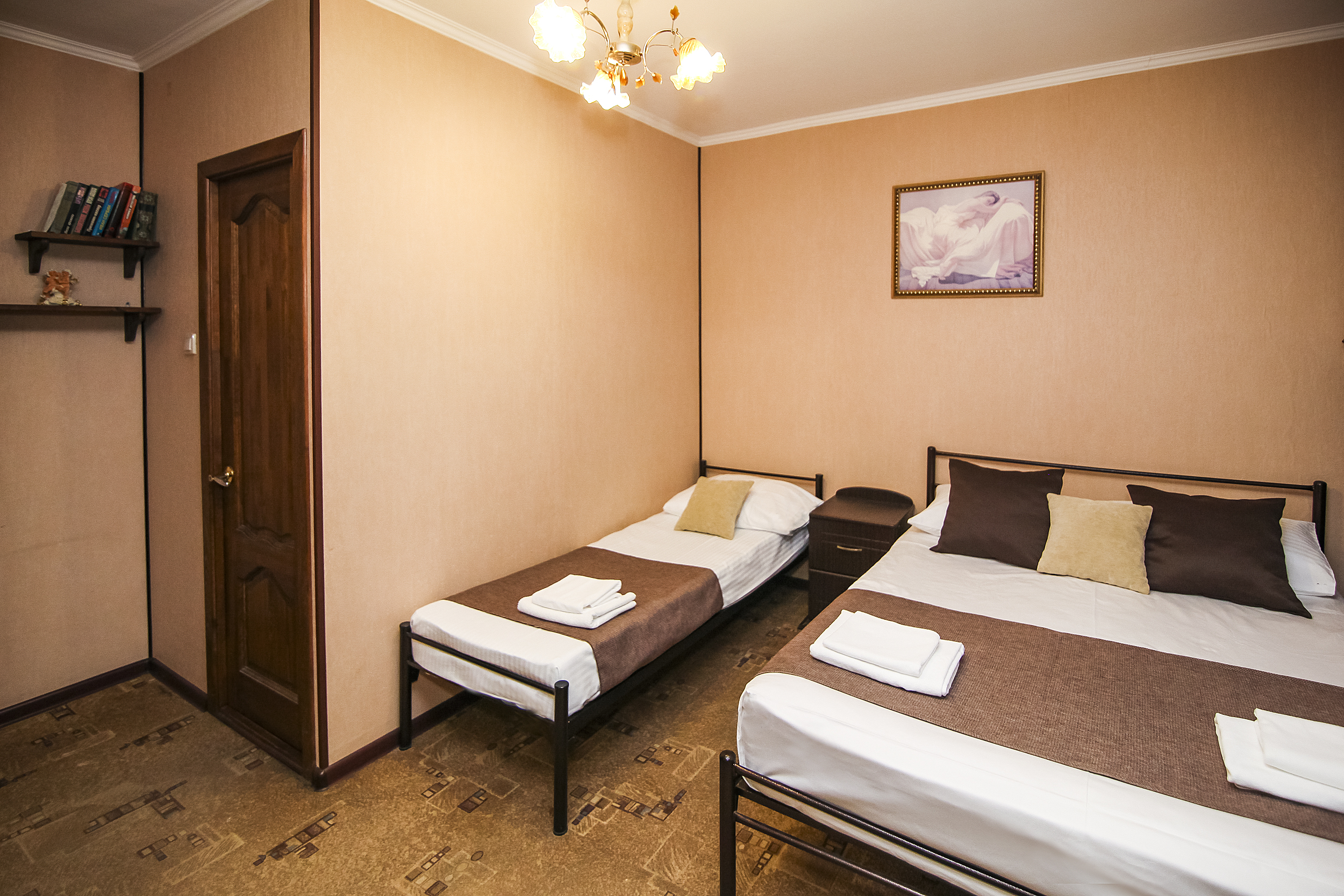 Фото отеля 2