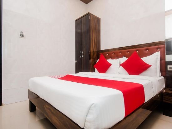 Фото Oyo 7481 Hotel Plaza