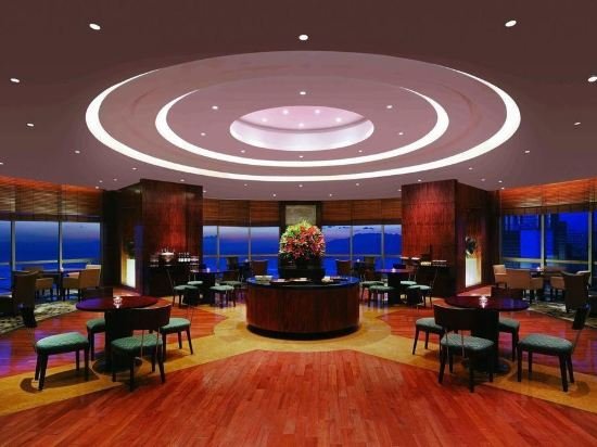 Фото New Coast Hotel Manila