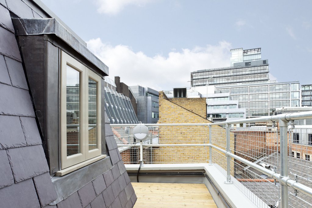 Фото Red Lion Court by City2Stay