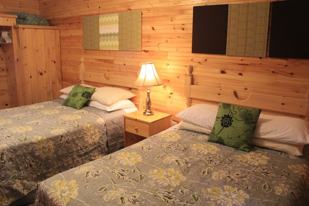 Фото Hidden Acres Cottages