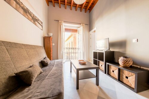 Гостиница Apartamentos Resitur в Севилье