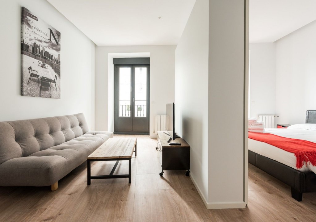 Фото Hotel Puerta de Toledo