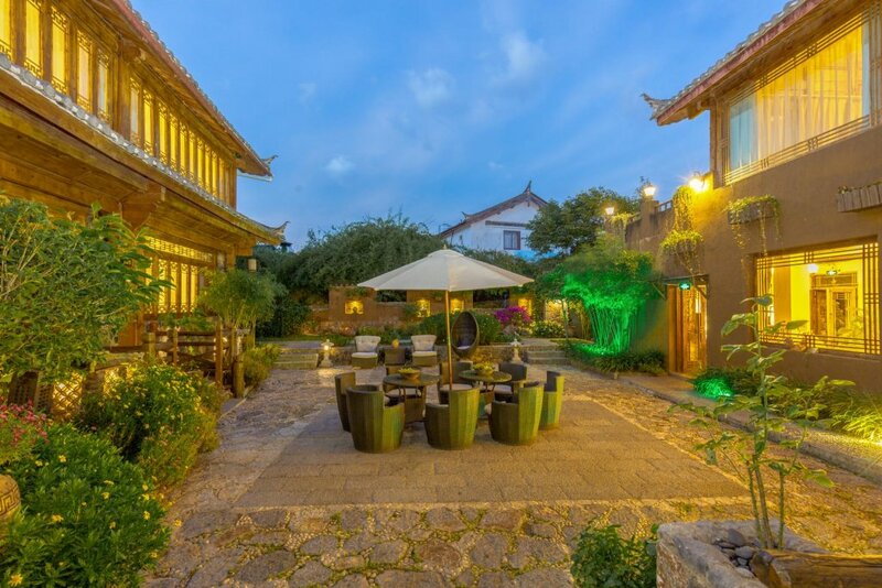 Гостиница Lijiang E-Outfitting Boutique Hotel в Лицзяне