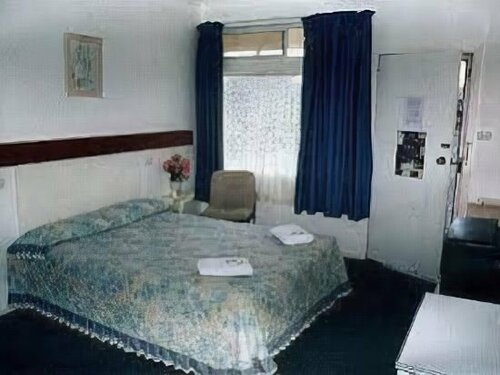Гостиница Mercury Motor Inn в Уогга-Уогга