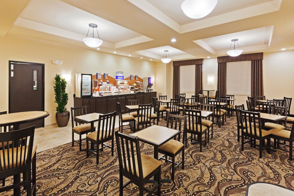 Фото Holiday Inn Express Hotel & Suites Oklahoma City Northwest, an Ihg Hotel