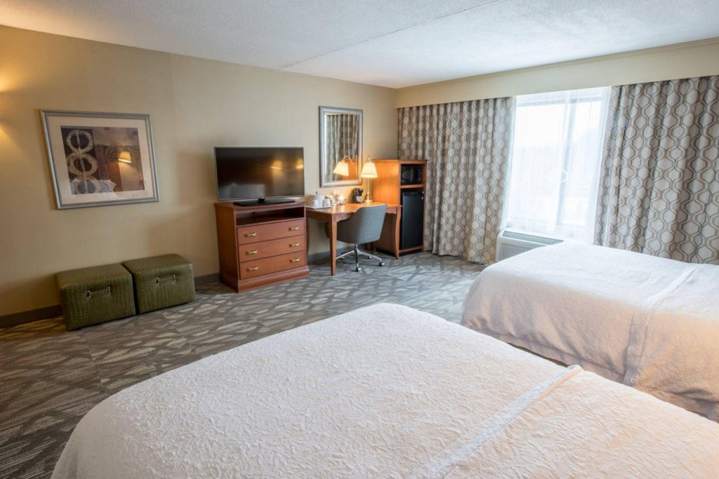 Фото Hampton Inn & Suites Tilton