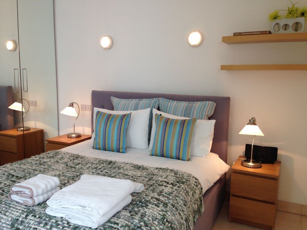 Фото The Luxury Inn