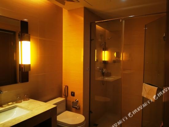 Фото Wuhan Tianchimel Hotel