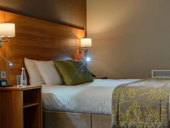 Фото Best Western Manchester Altrincham Cresta Court Hotel