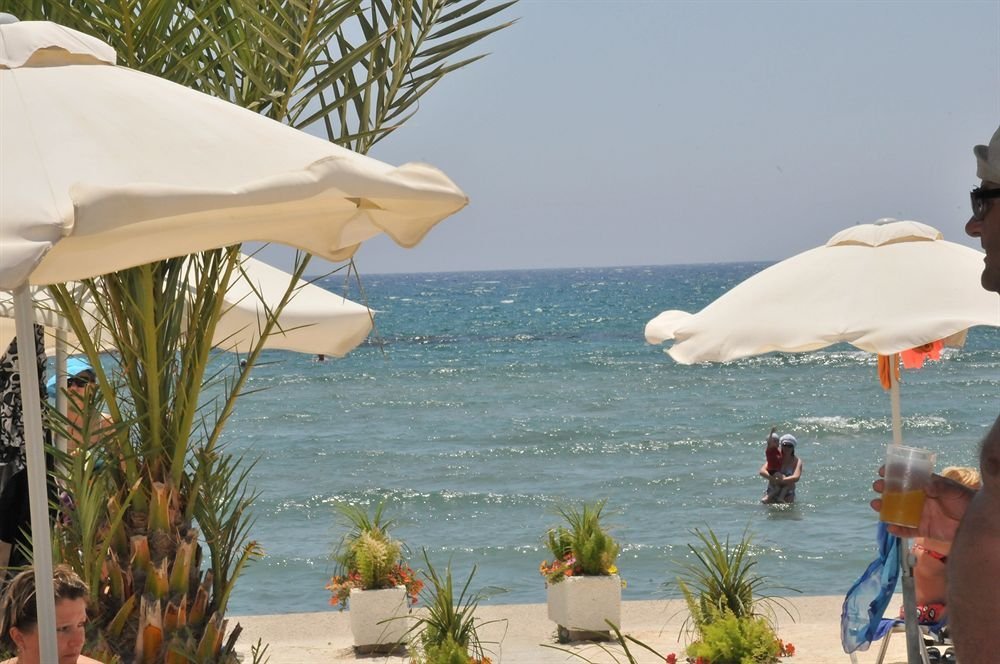 Фото Radisson Beach Resort Larnaca