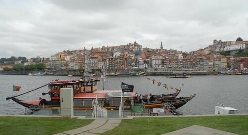 Жильё посуточно Porto Sea Front Apartment
