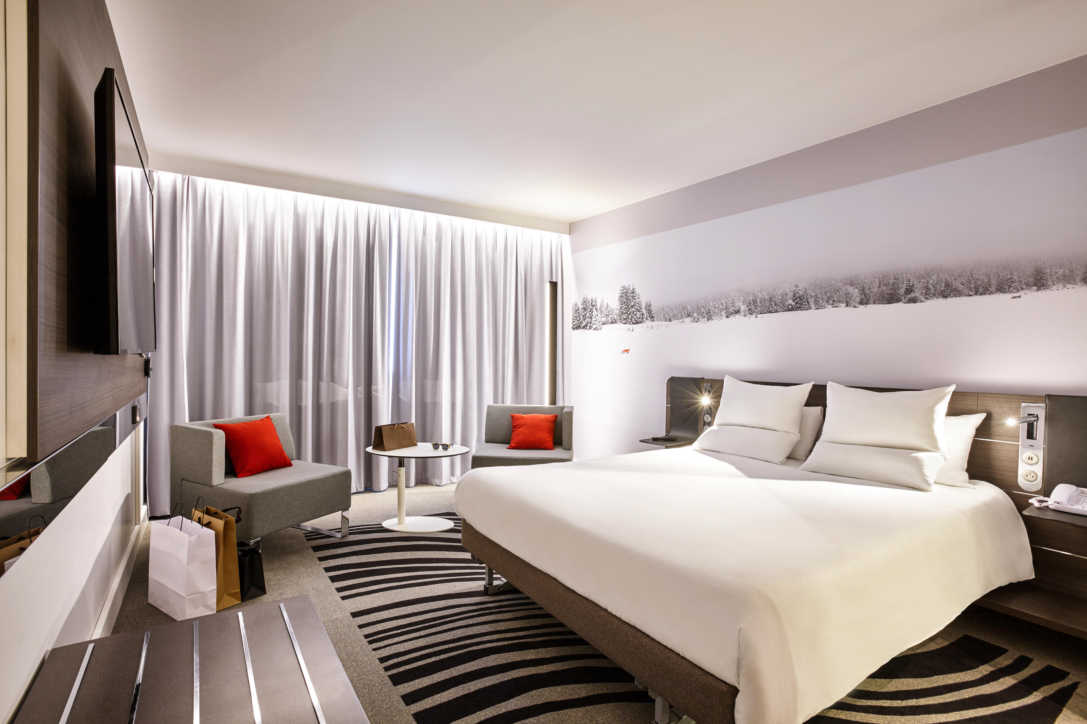 Фото Novotel Paris Centre Gare Montparnasse