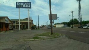 Гостиница Executive Inn