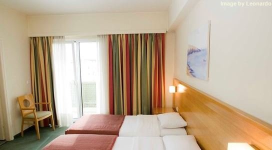 Фото Athinais Hotel