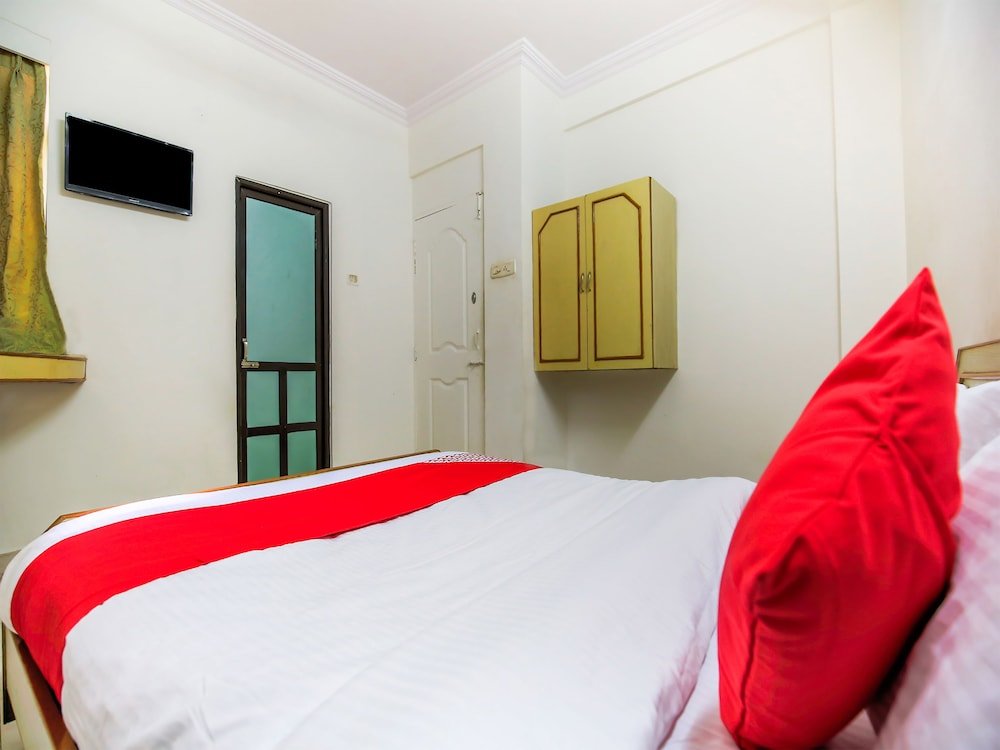 Фото Oyo 23068 Hotel Kamal Palace