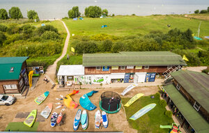 Surf-Point (selo Veskovo, ulitsa Petra Pervogo, 43Б), hotel