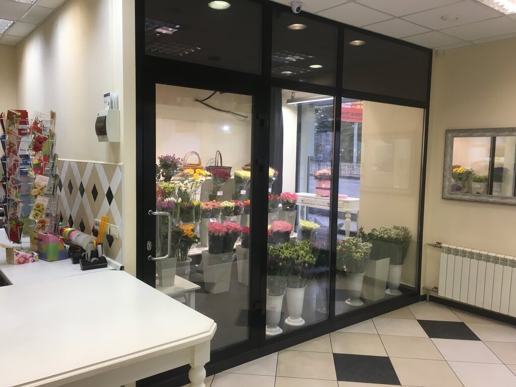 Магазин цветов База цветов, Курск, фото
