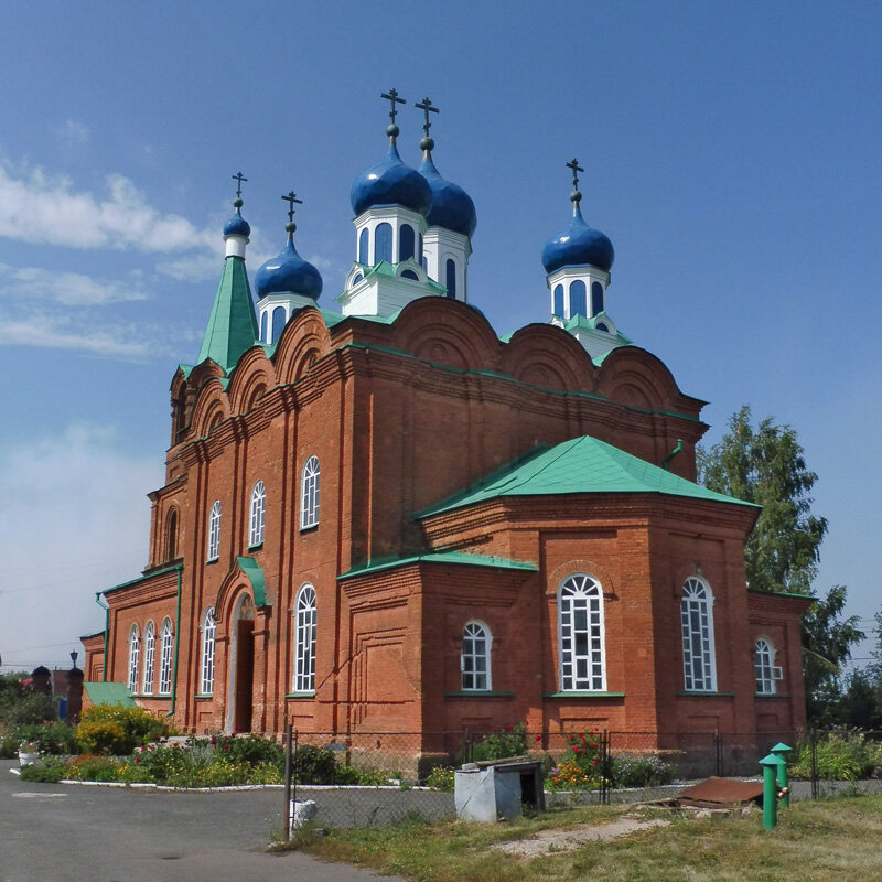 Orthodox church Tserkov pokrova presvyatoy Bogoroditsy v Volkovo, Kamensk‑Uralskiy, photo
