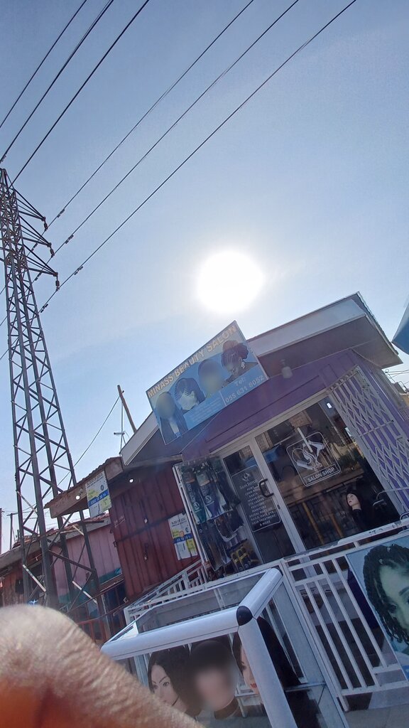 Beauty salon Minass Beauty Salon, Accra, photo