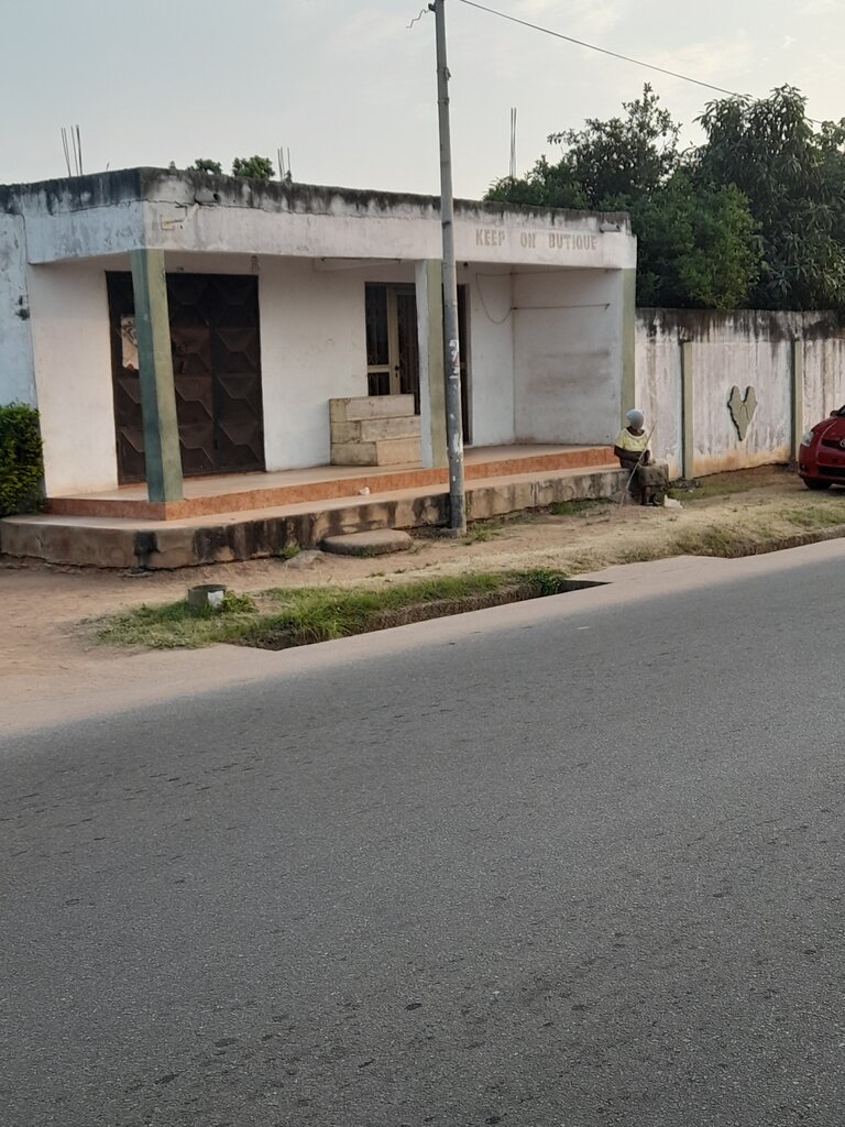 Clothing store Keep On Butique, Earth, photo