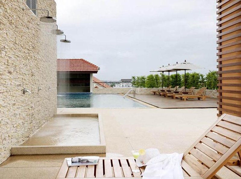 Фото Intimate Hotel Pattaya