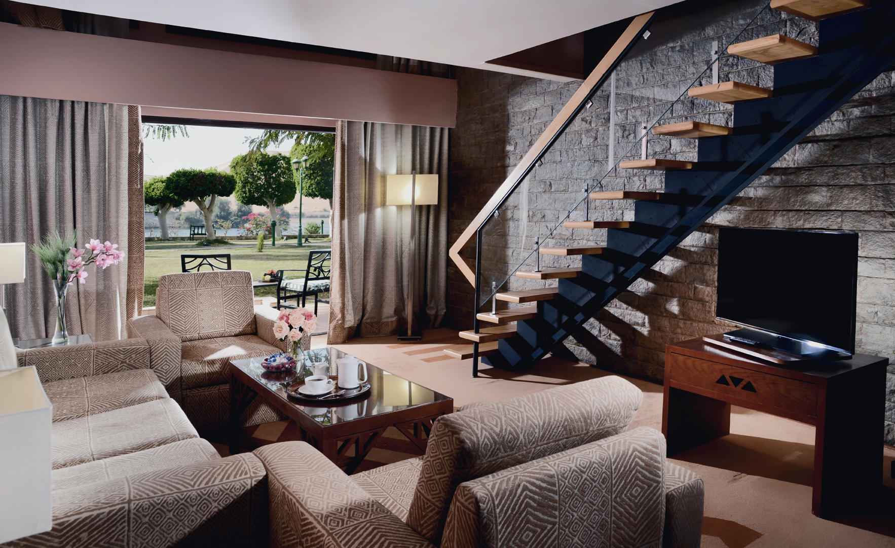 Фото Movenpick Resort Aswan