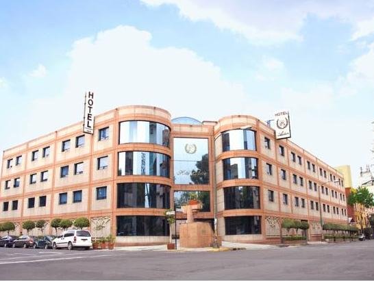 Фото отеля 1