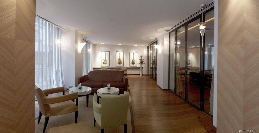 Фото Hotel Le Colisee