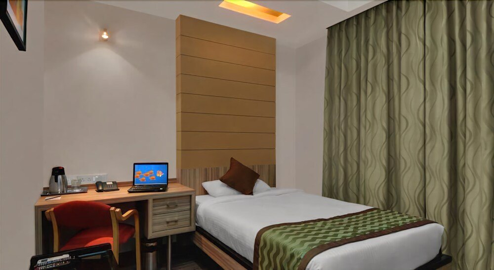 Фото отеля 2