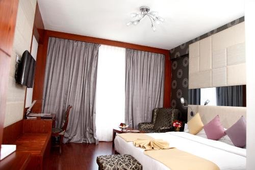 Фото R K Residency