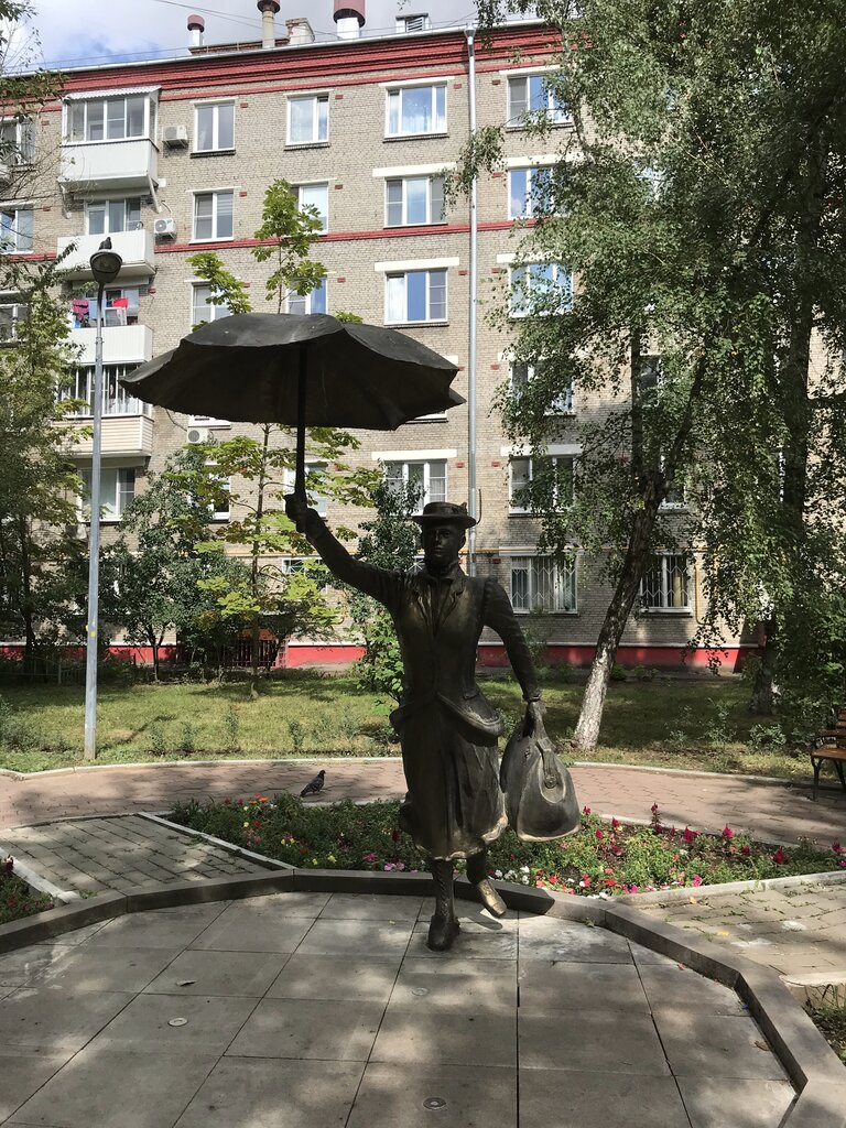 Жанровая скульптура Мэри Поппинс, Москва, фото