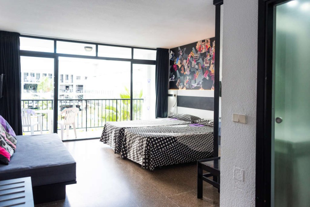 Фото Ibiza Rocks Hotel