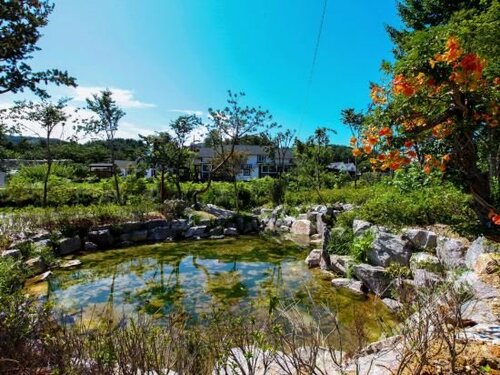 Гостиница Gapyeong Yumyeong Mountain Pension