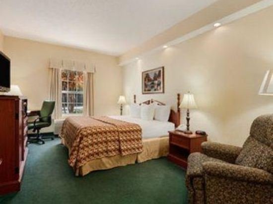 Фото Baymont by Wyndham Lakeland
