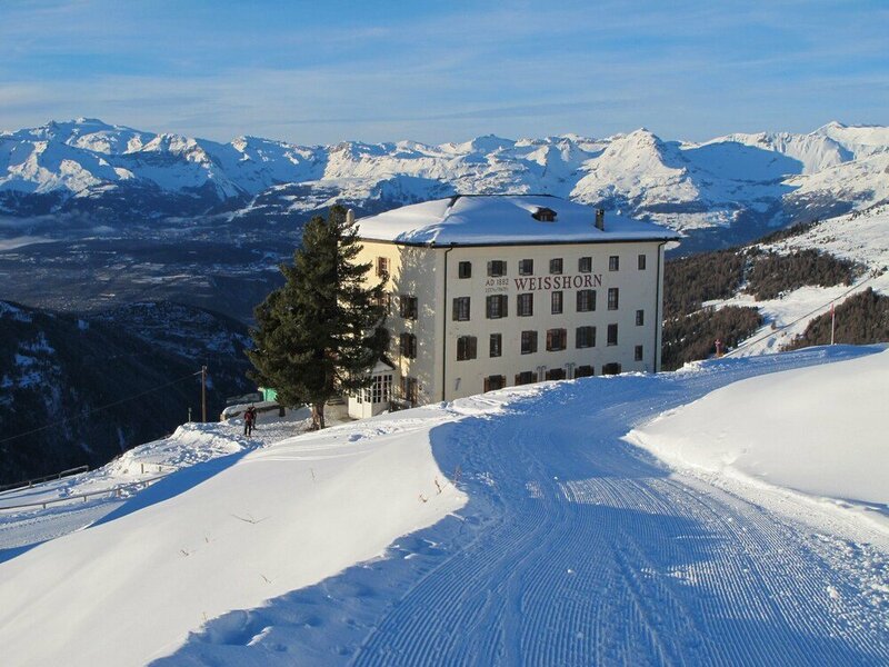 Гостиница Hôtel Weisshorn sur St-Luc 2337m