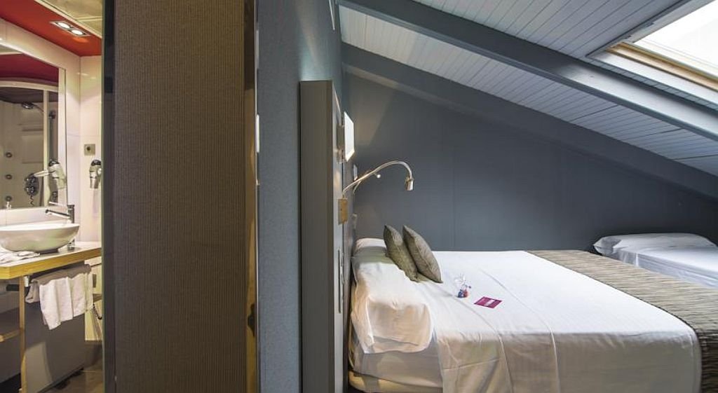 Фото Petit Palace Plaza España