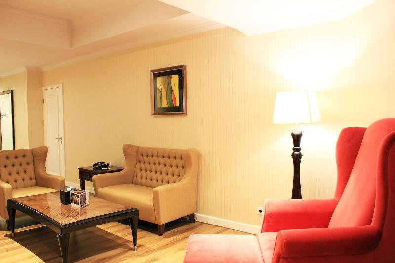 Фото Adimulia Hotel Medan