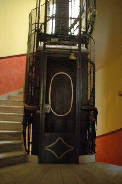 Фото Cecil Hotel
